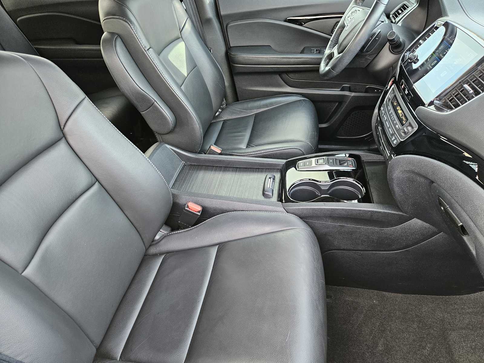 Thumbnail: 2020 Honda Pilot - 14