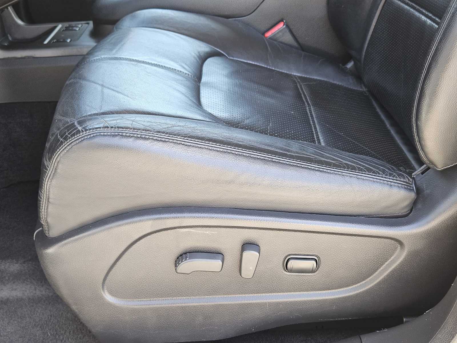 Thumbnail: 2011 Nissan Murano - 23