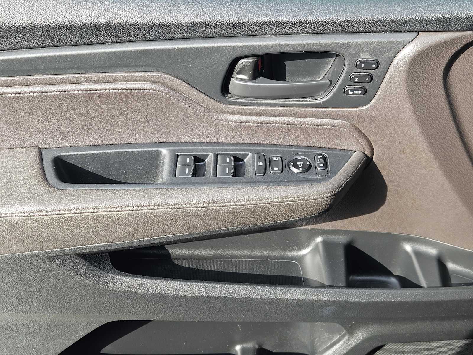 Thumbnail: 2019 Honda Odyssey - 22