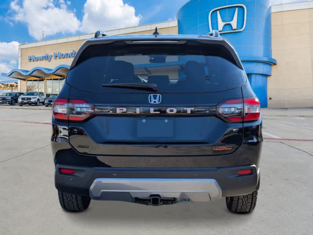 Thumbnail: 2026 Honda Pilot - 4