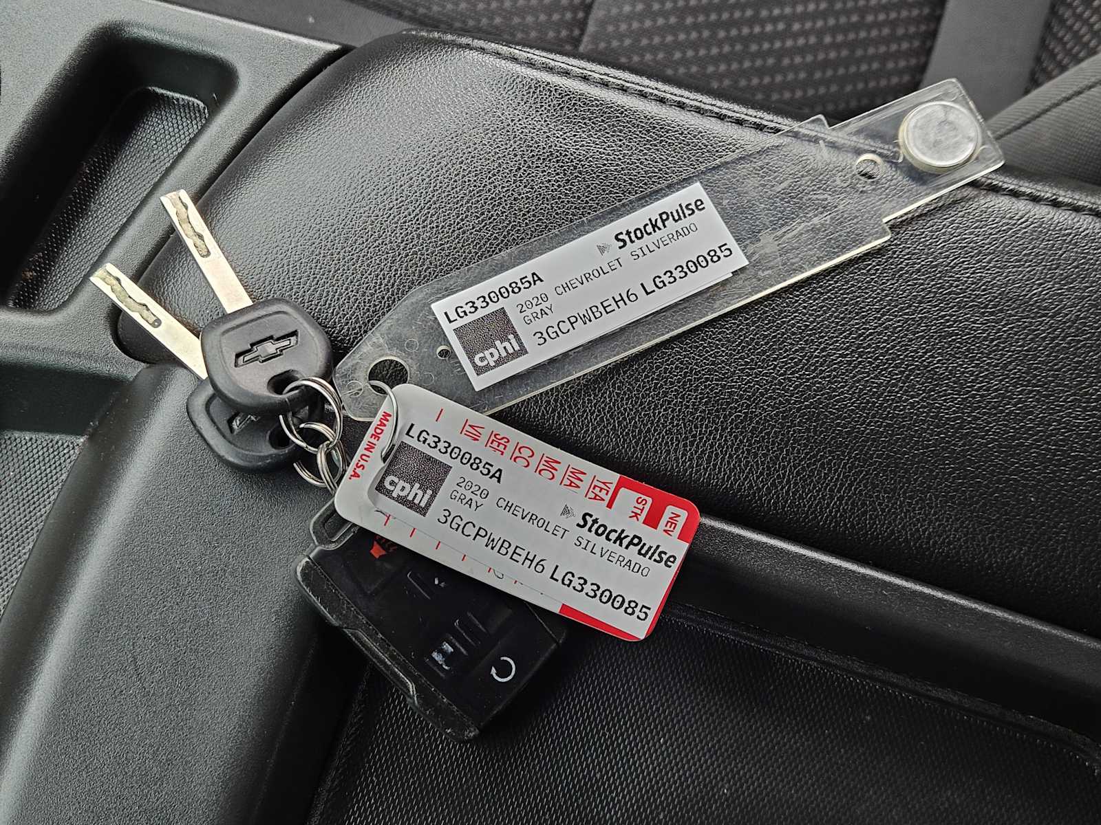 Thumbnail: 2020 Chevrolet Silverado 1500 - 32