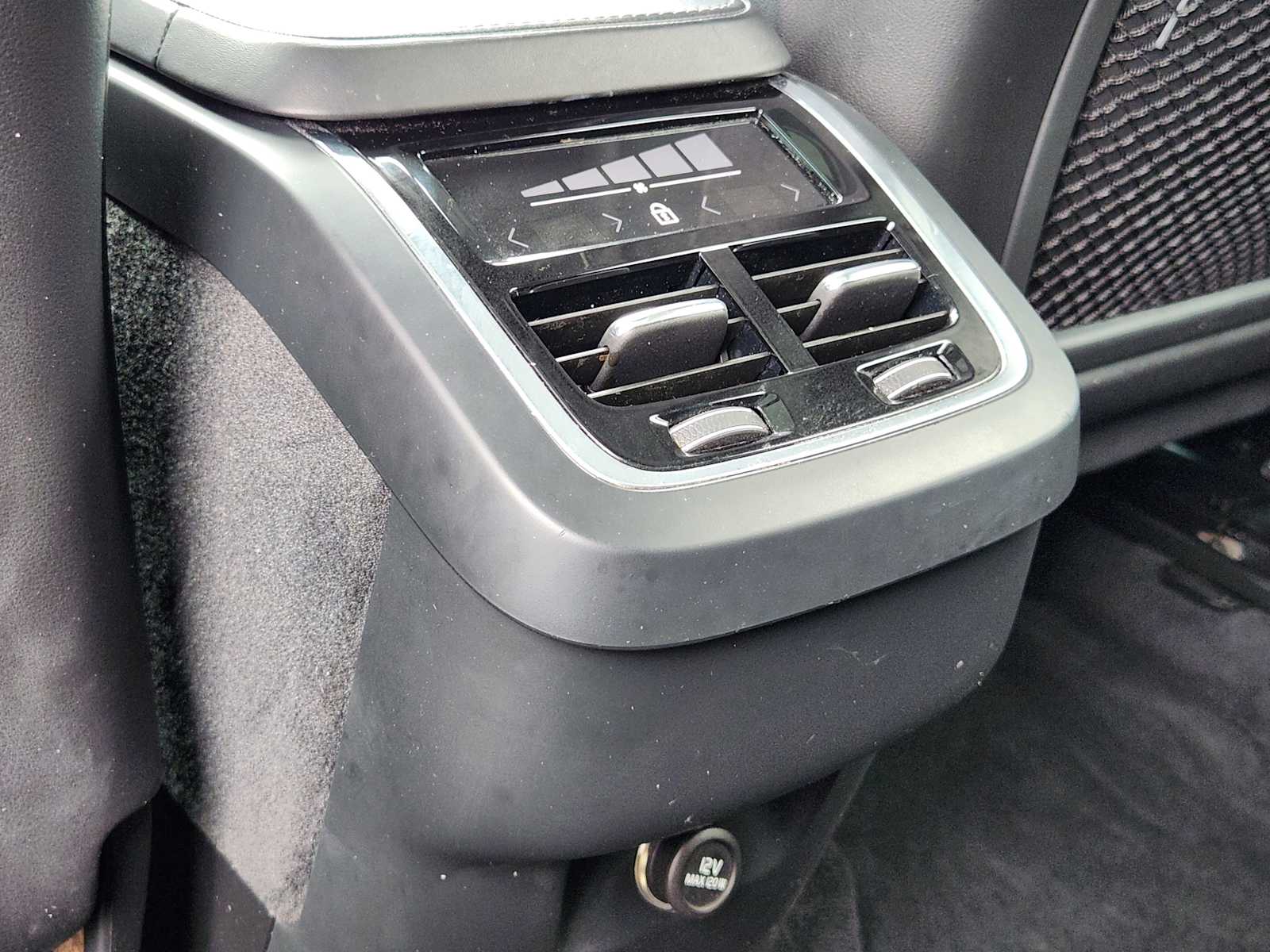 Thumbnail: 2019 Volvo XC90 - 30