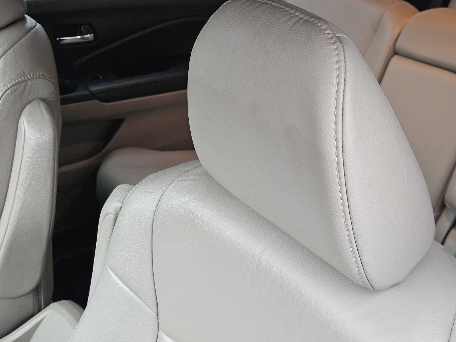 Thumbnail: 2017 Honda Pilot - 15