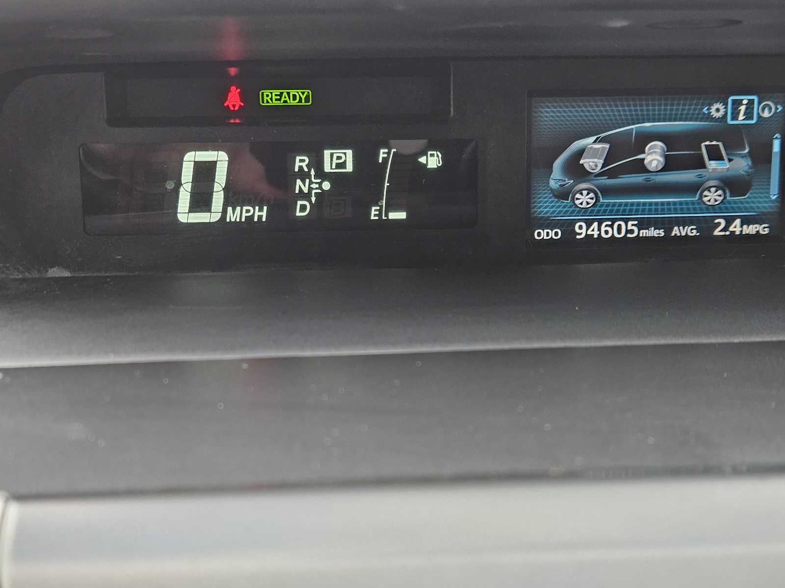 Thumbnail: 2015 Toyota Prius v - 15