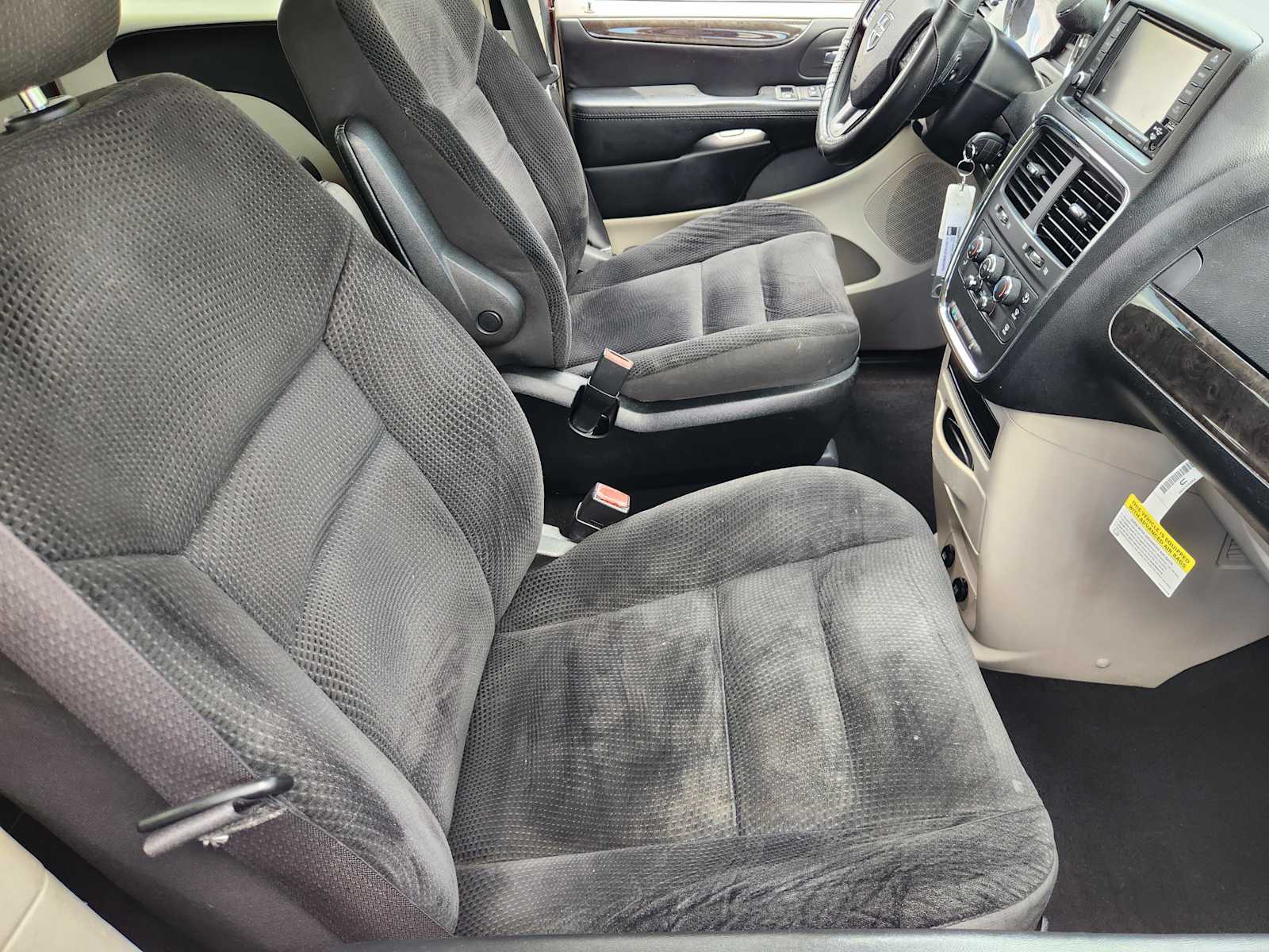 Thumbnail: 2019 Dodge Grand Caravan - 13