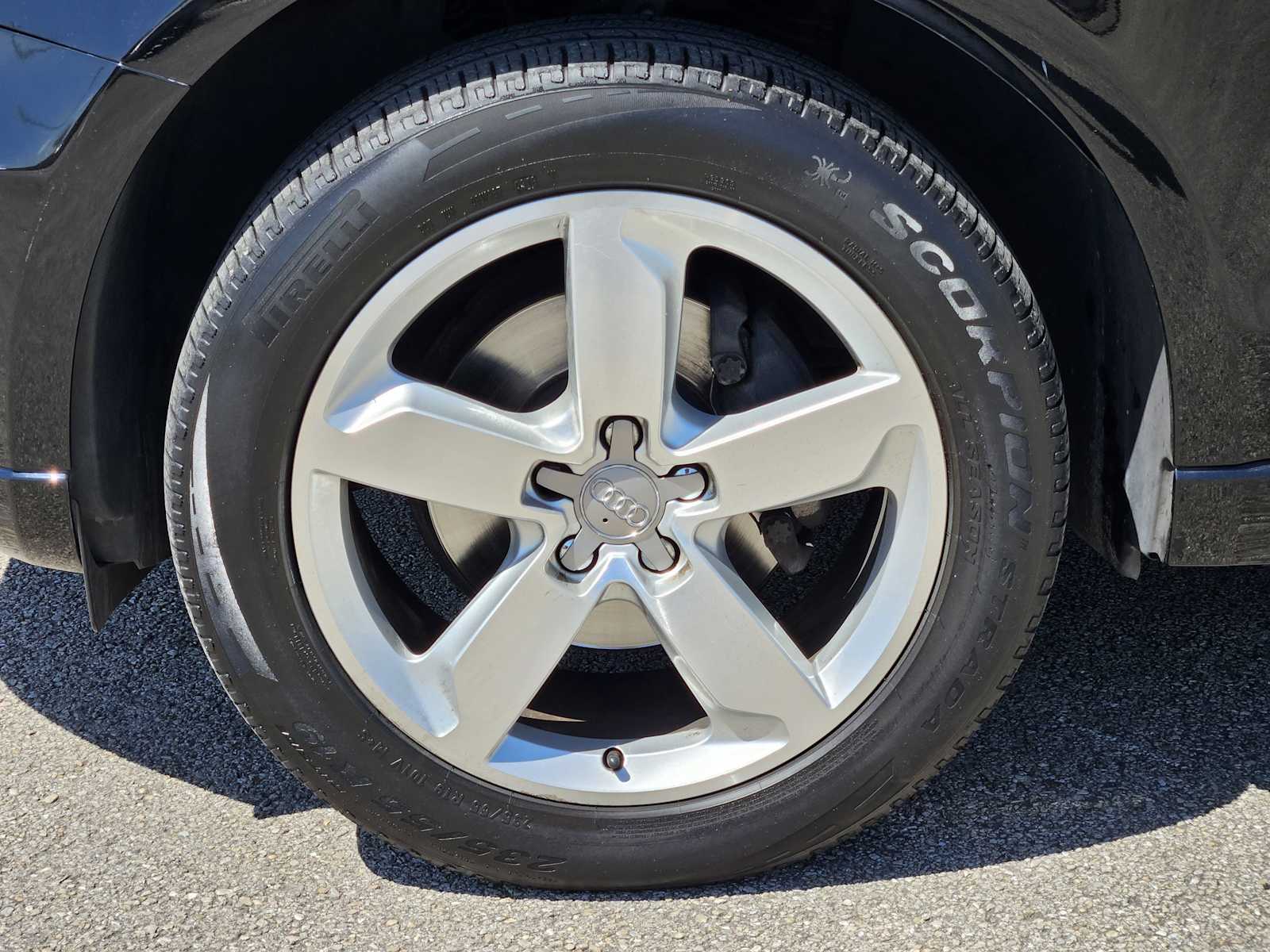 Thumbnail: 2010 Audi Q5 - 9