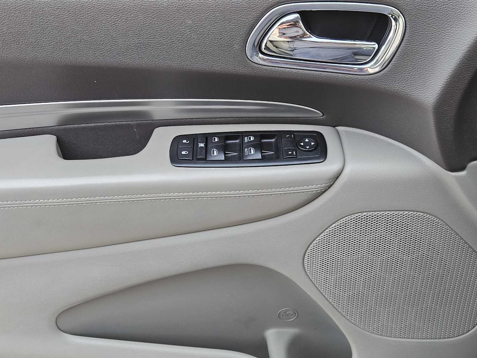 Thumbnail: 2012 Dodge Durango - 21