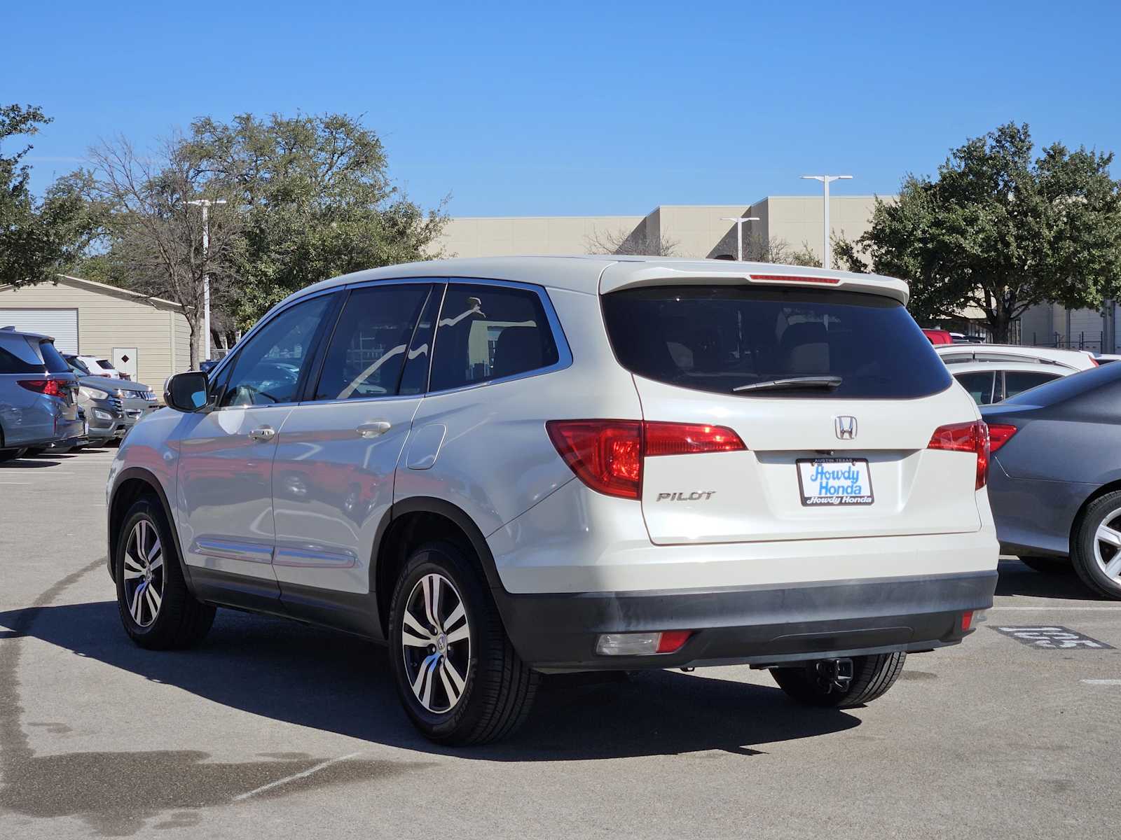 Thumbnail: 2016 Honda Pilot - 5