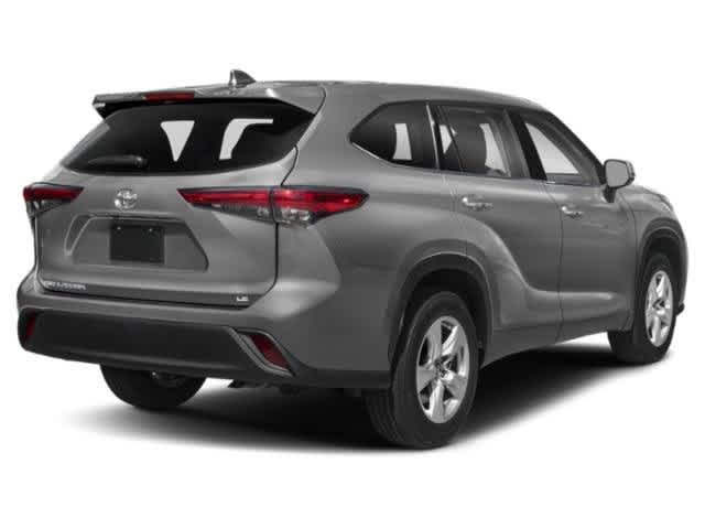 Thumbnail: 2022 Toyota Highlander - 4