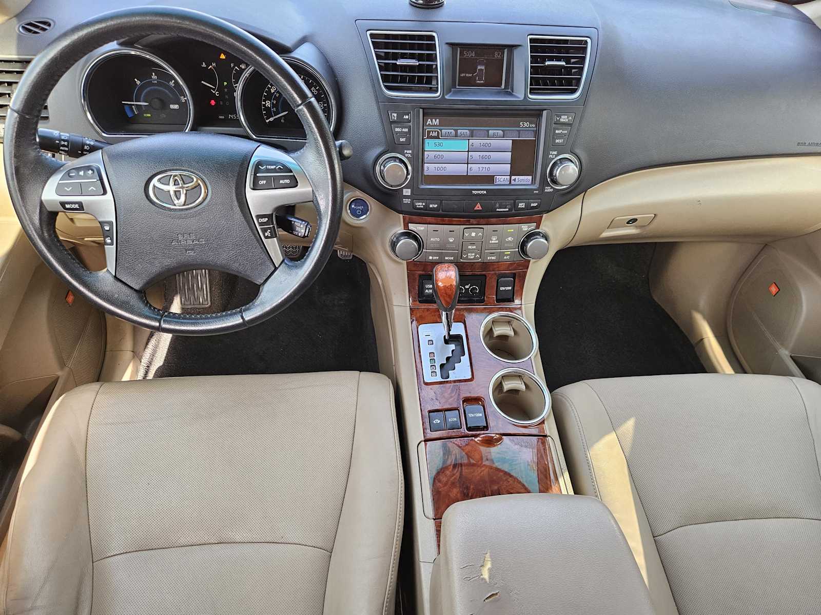 Thumbnail: 2012 Toyota Highlander - 25