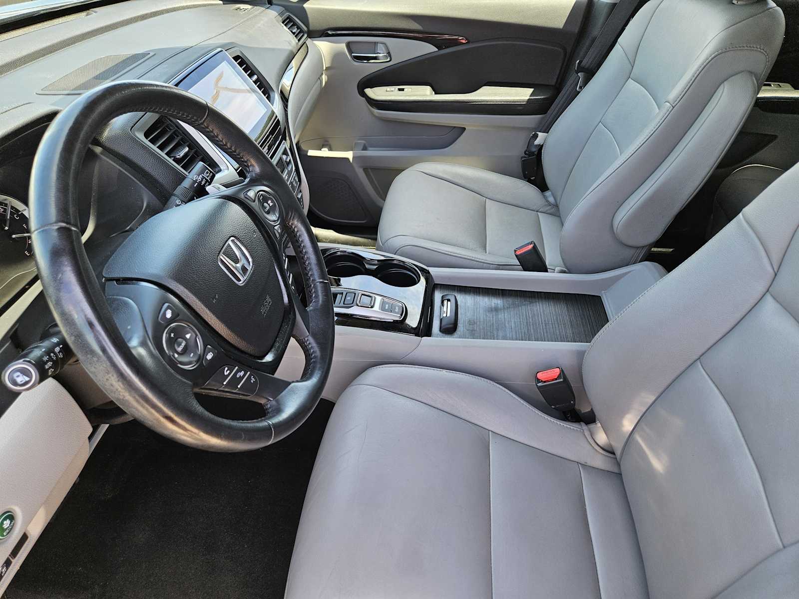 Thumbnail: 2016 Honda Pilot - 13