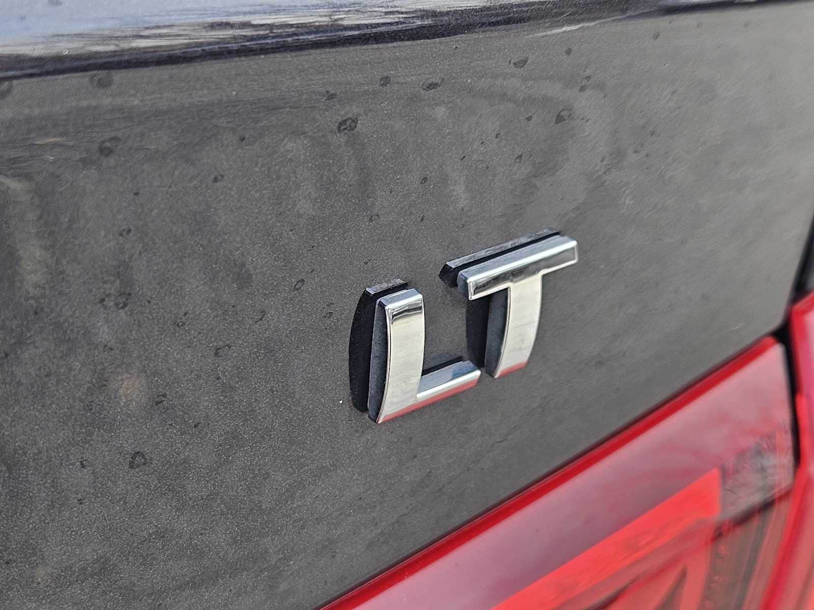 Thumbnail: 2023 Chevrolet Malibu - 12