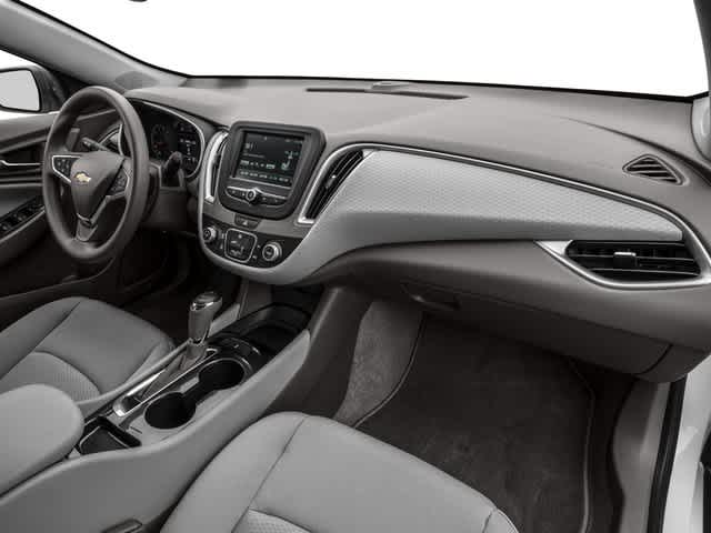 Thumbnail: 2017 Chevrolet Malibu - 17