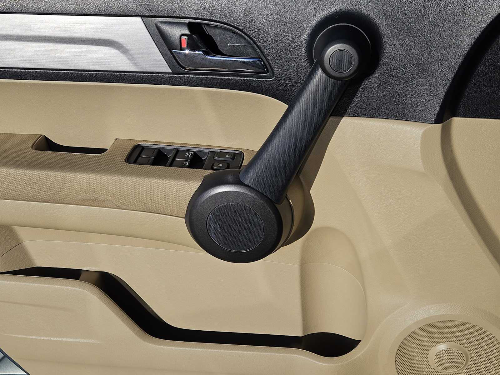 Thumbnail: 2011 Honda CR-V - 21