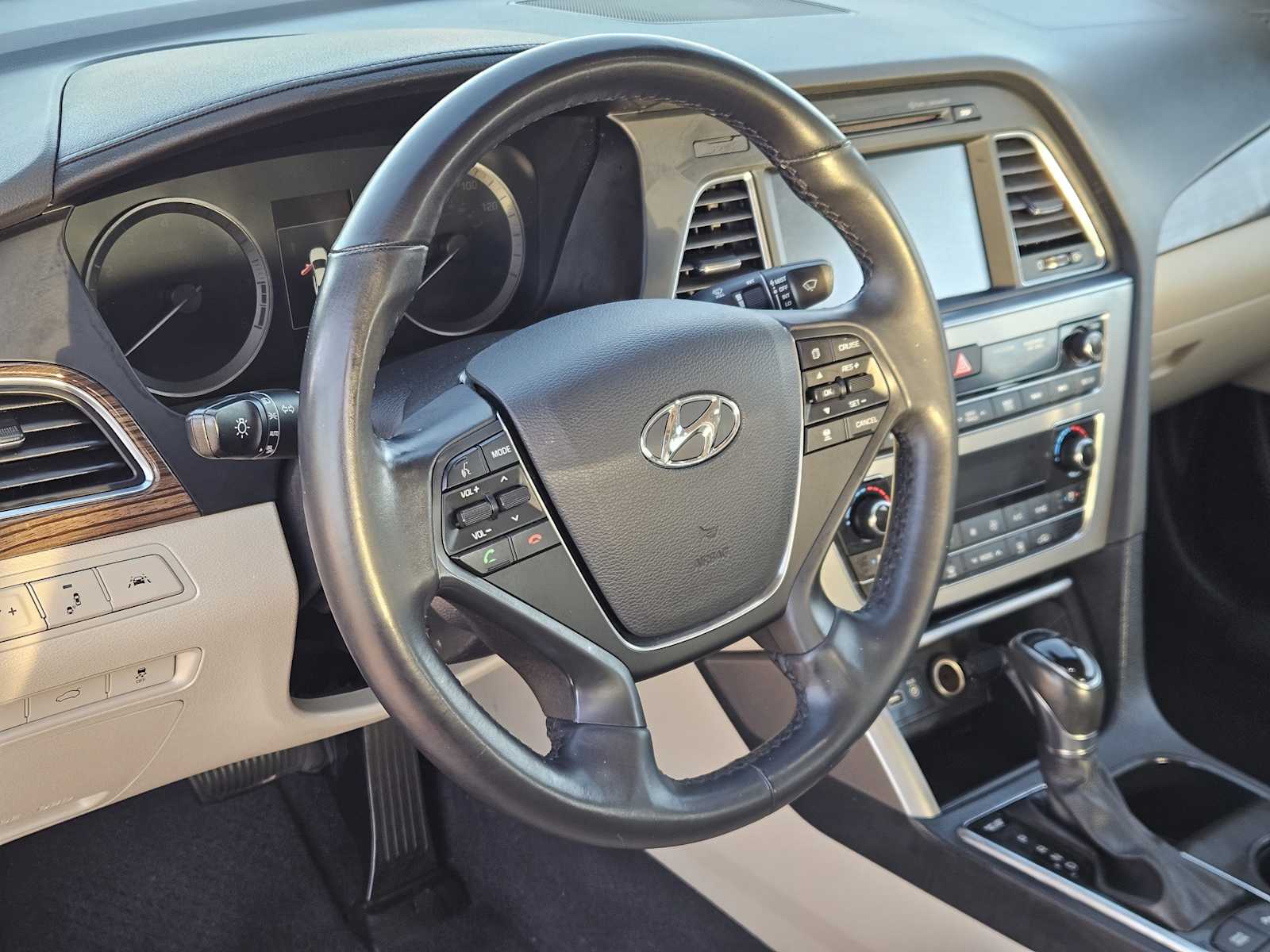 Thumbnail: 2016 Hyundai Sonata - 2