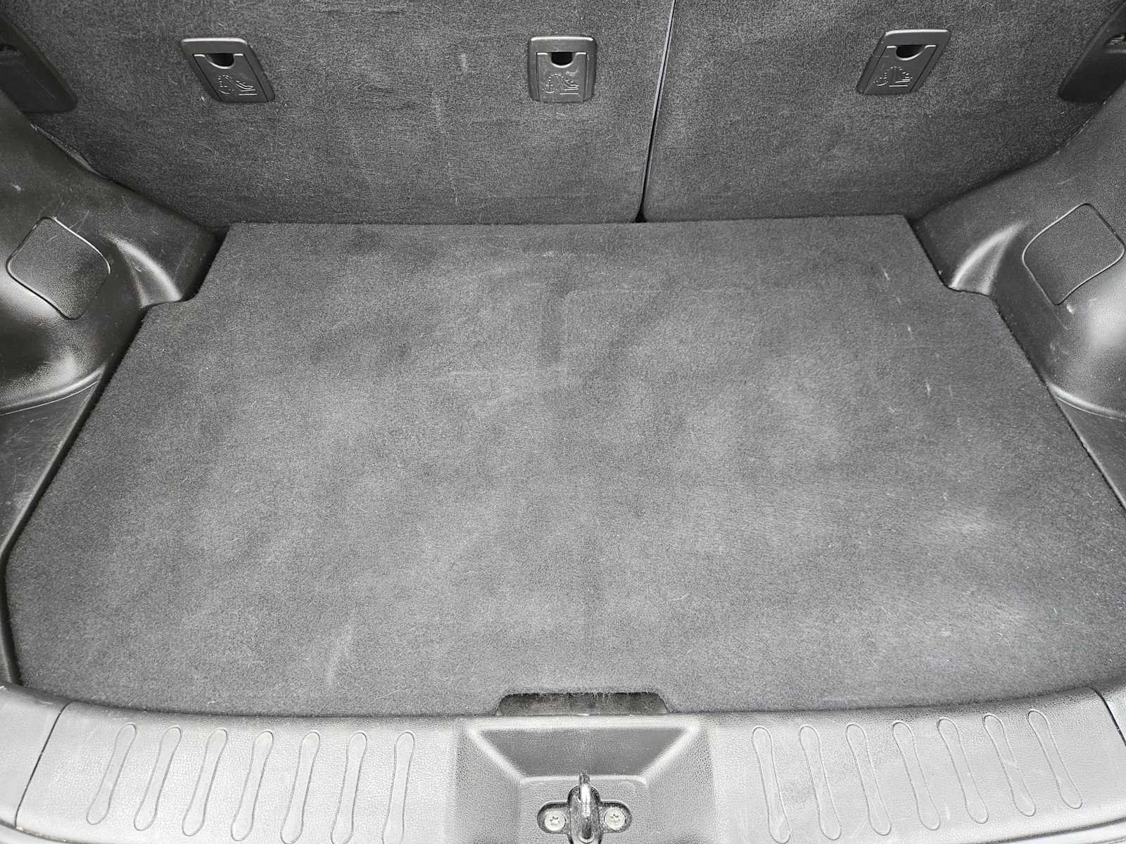 Thumbnail: 2012 Nissan Juke - 28