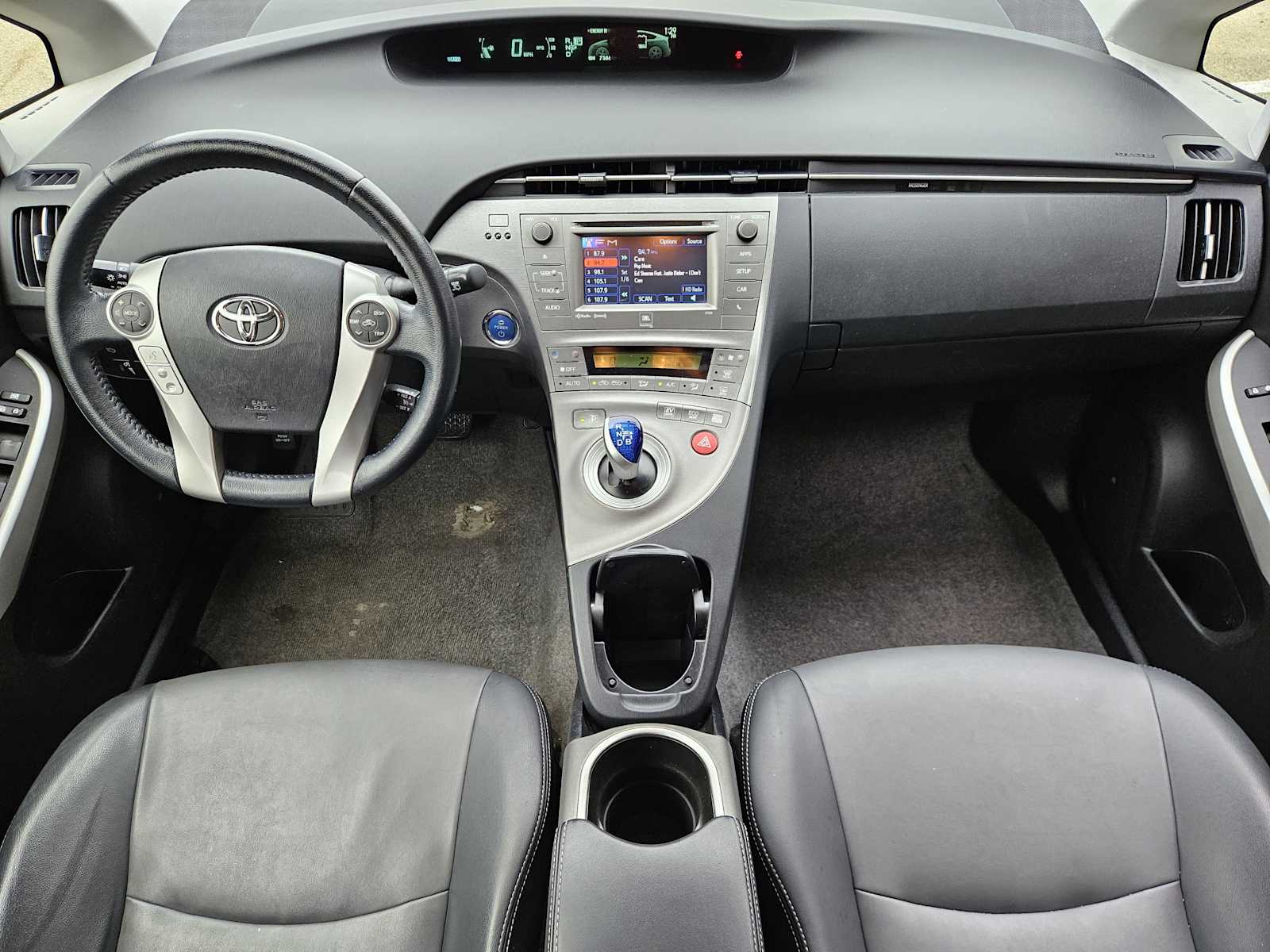 Thumbnail: 2014 Toyota Prius - 24