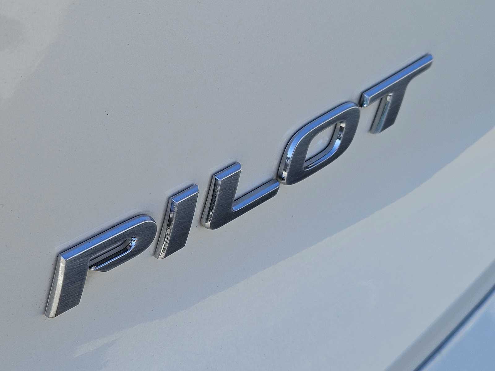 Thumbnail: 2022 Honda Pilot - 12