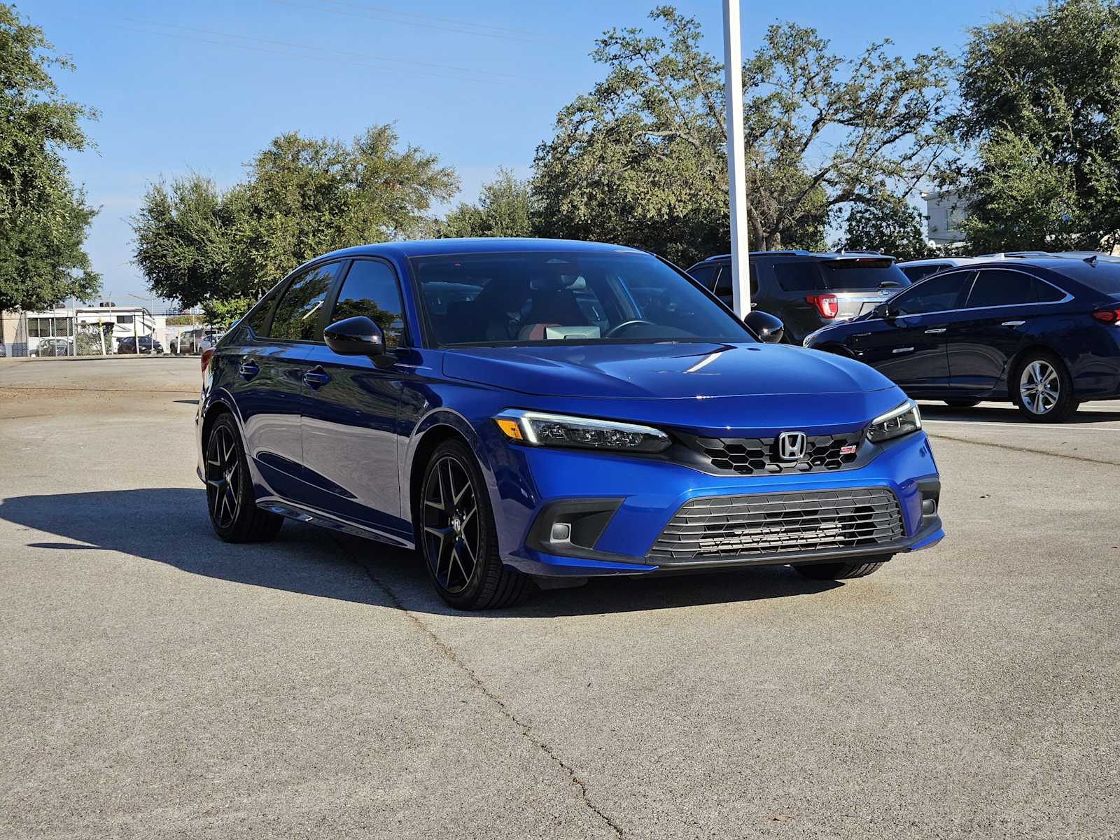 Thumbnail: 2023 Honda Civic - 3