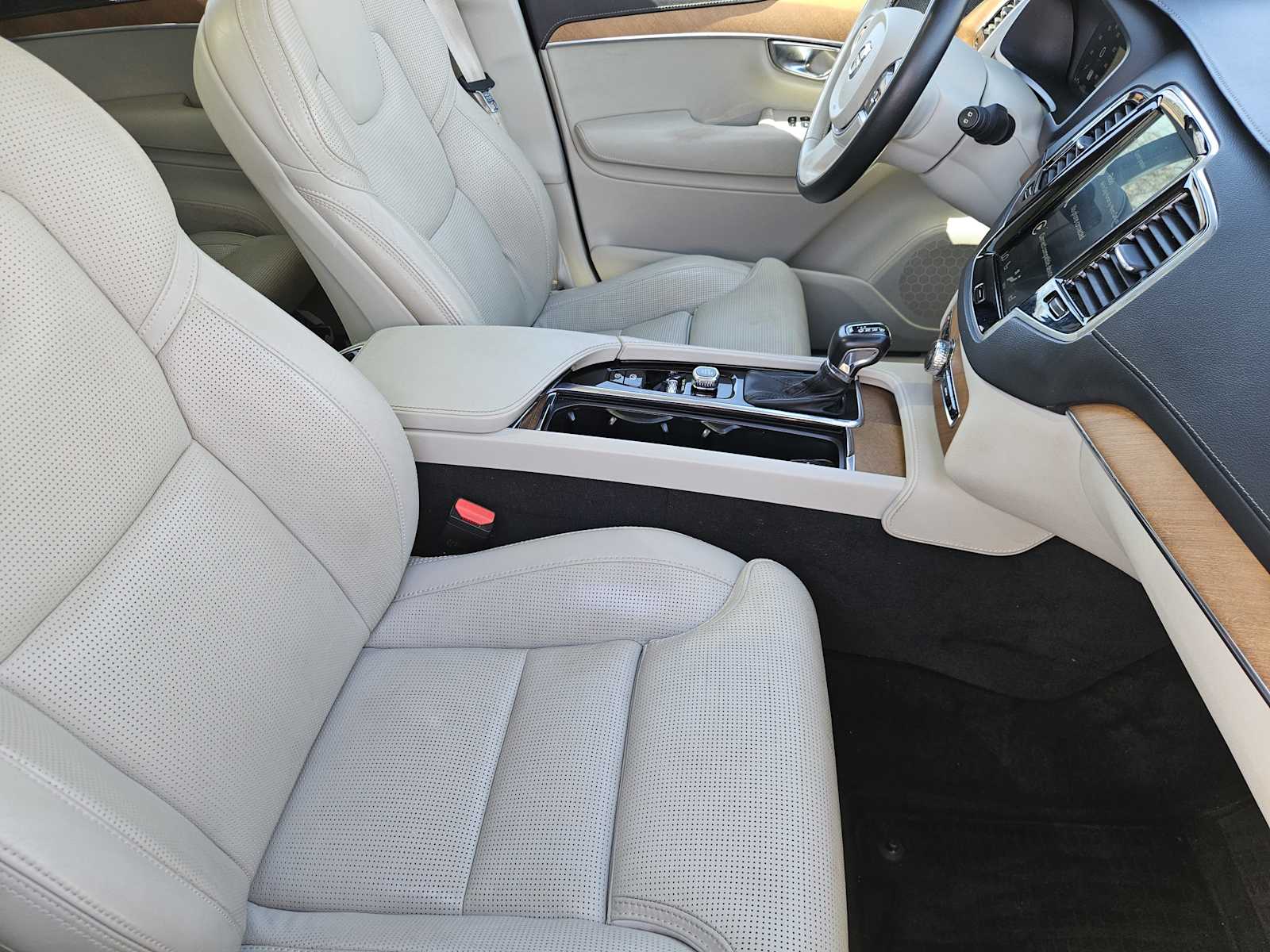 Thumbnail: 2019 Volvo XC90 - 14