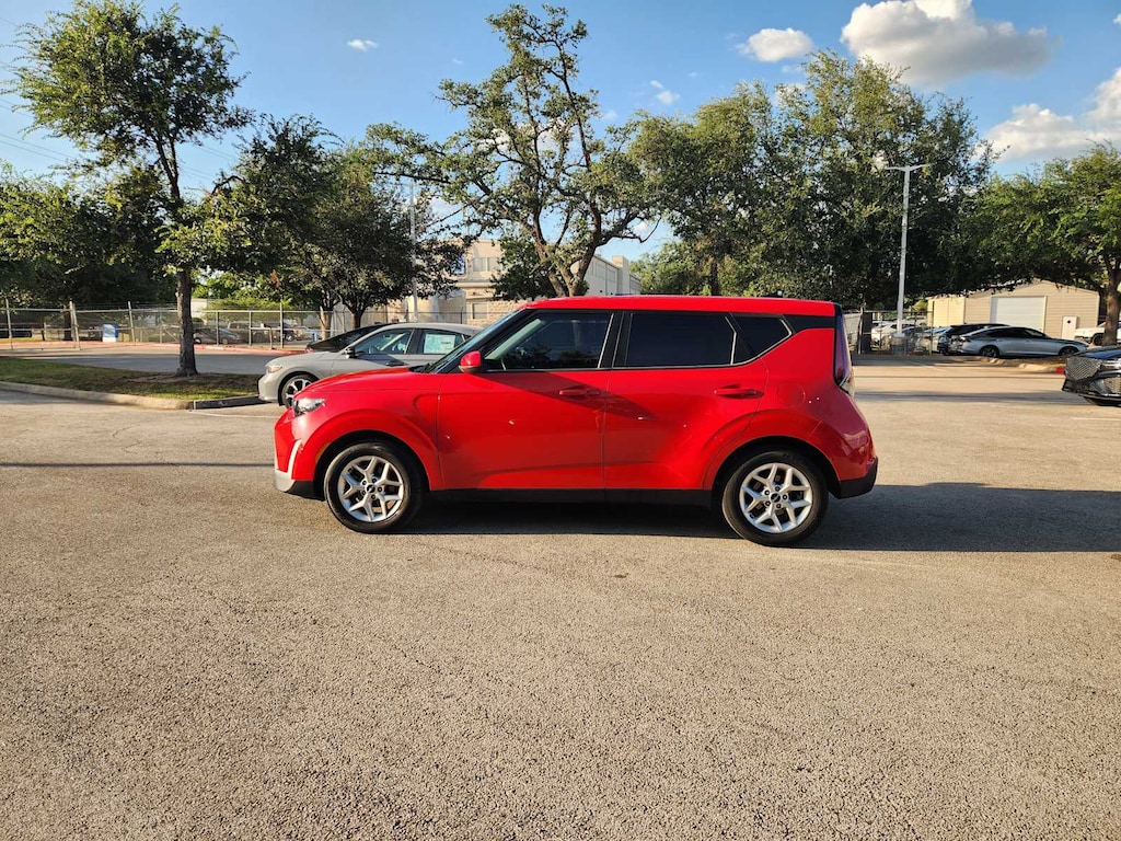 Used 2023 Kia Soul S Hatchback