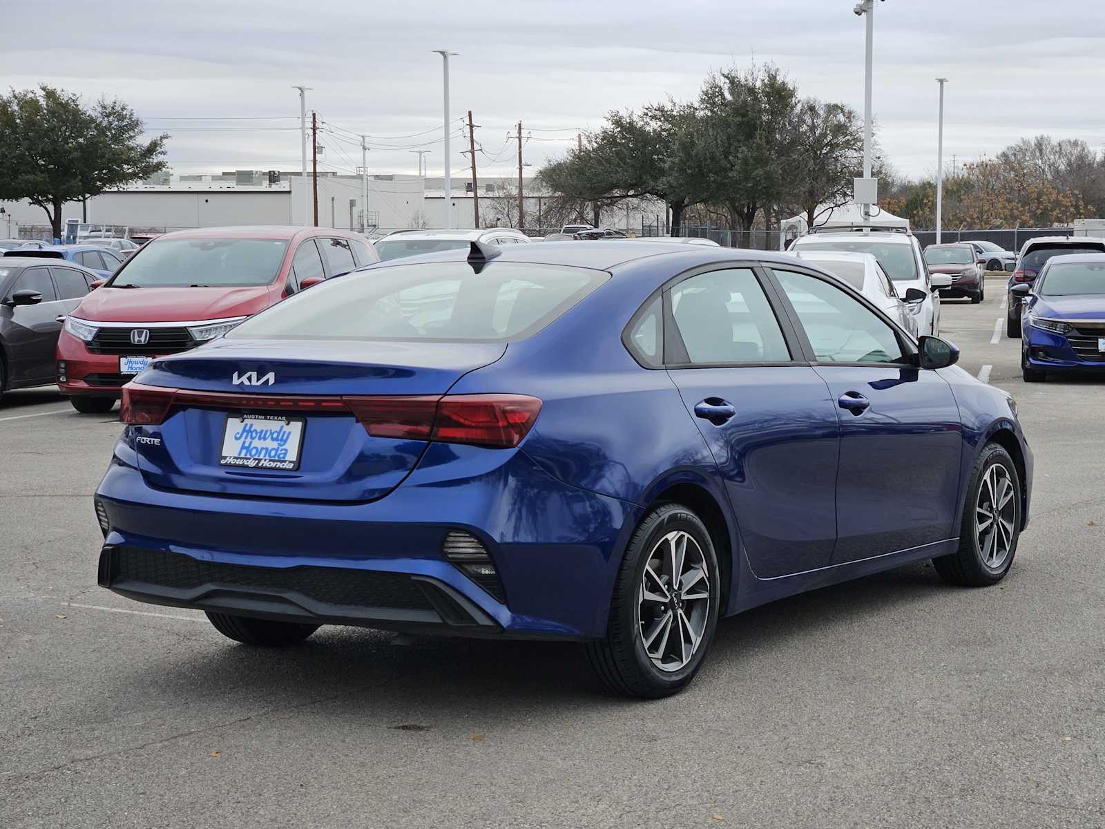 Thumbnail: 2023 Kia Forte - 6