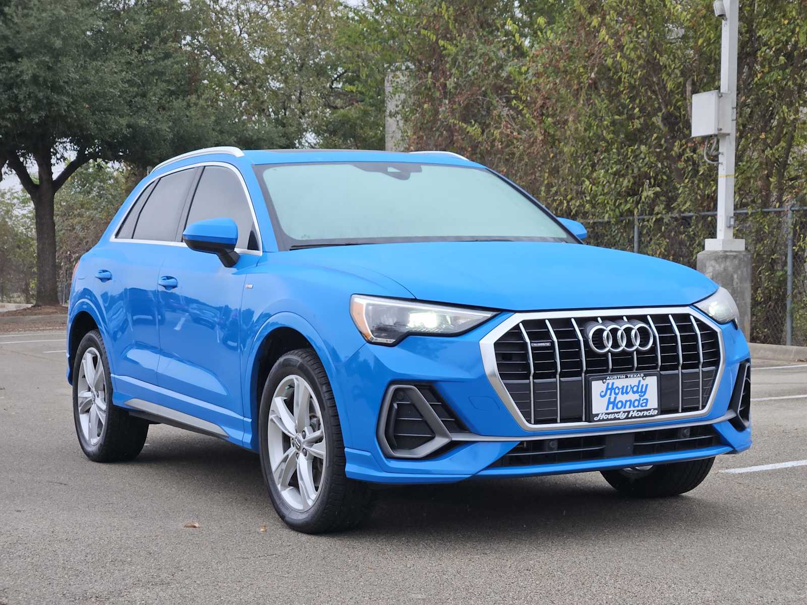 Thumbnail: 2020 Audi Q3 - 3