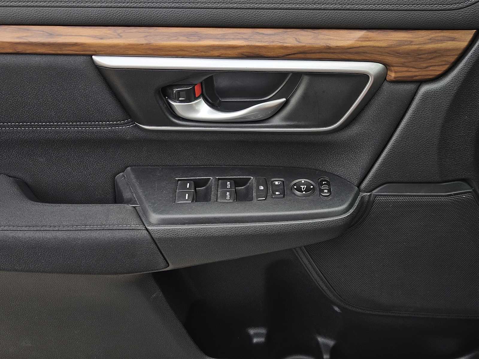 Thumbnail: 2019 Honda CR-V - 21