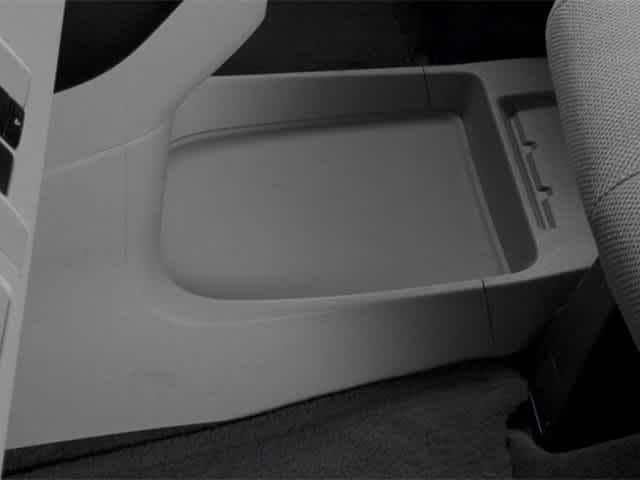 Thumbnail: 2014 Toyota Sienna - 16