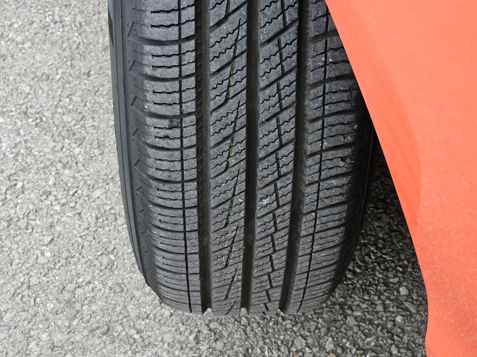 Thumbnail: 2012 Toyota Prius c - 10