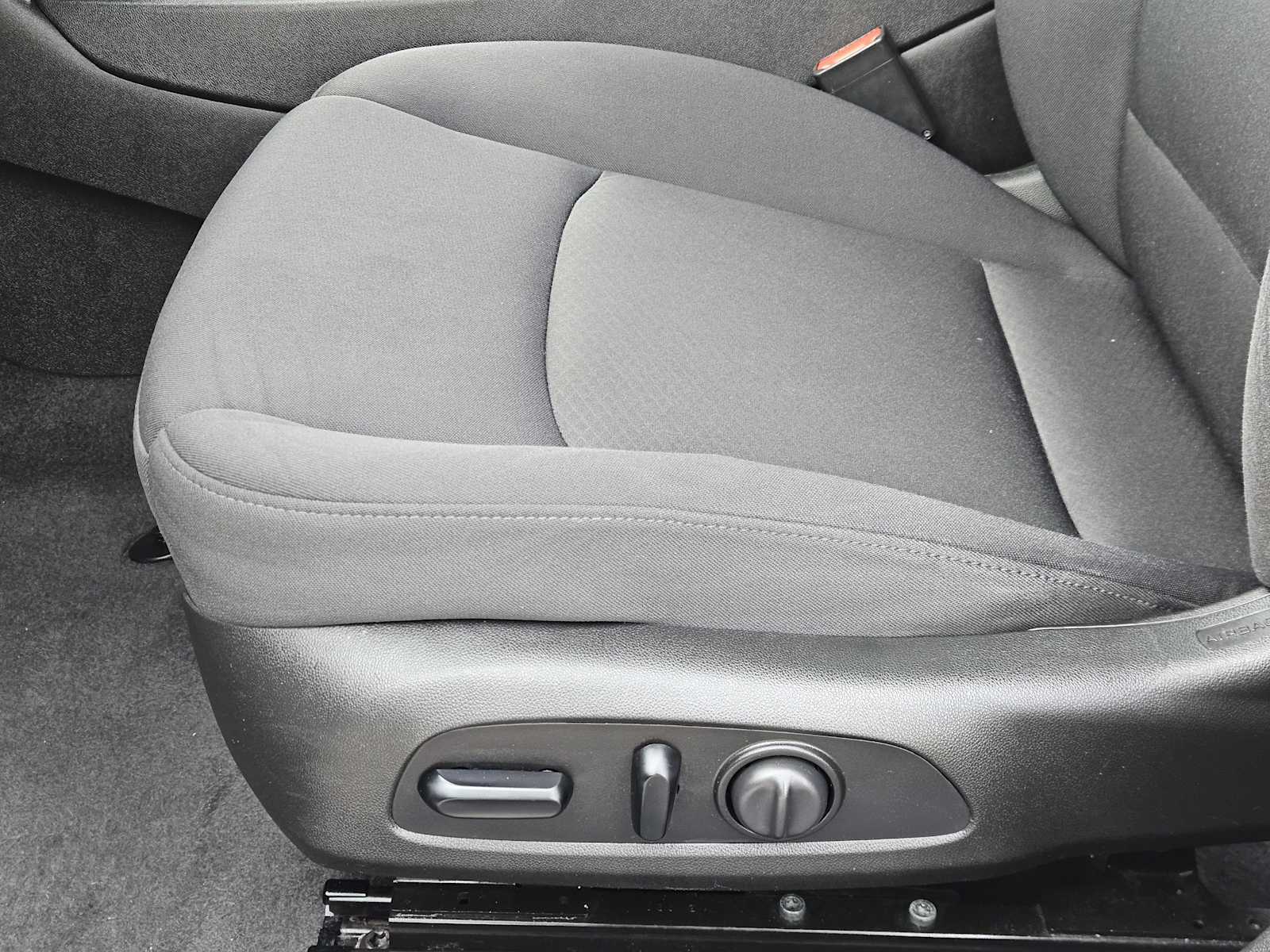 Thumbnail: 2021 Chevrolet Malibu - 23