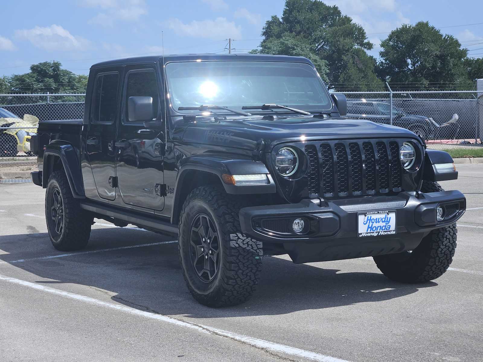Thumbnail: 2021 Jeep Gladiator - 3