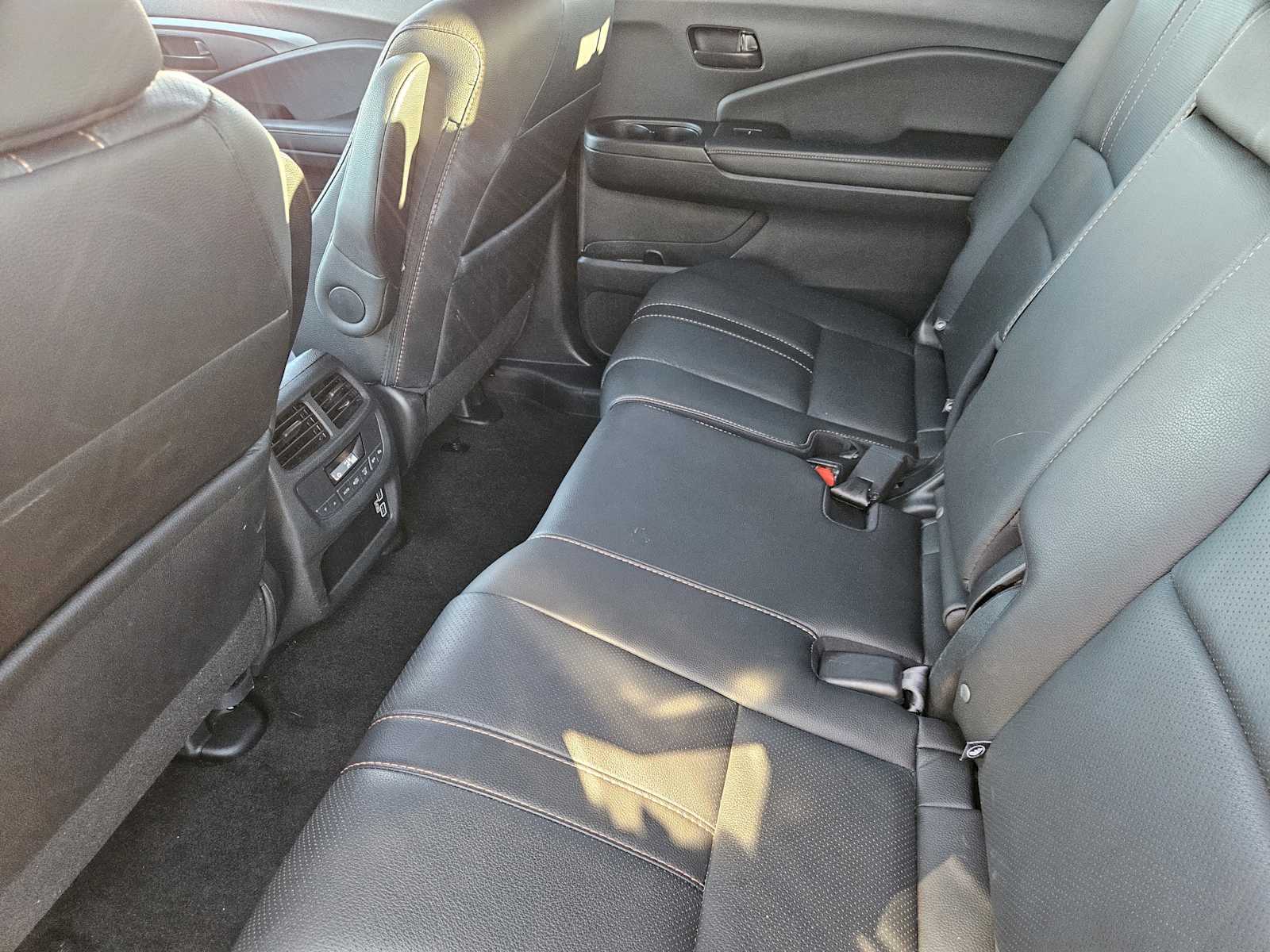 Thumbnail: 2022 Honda Pilot - 30