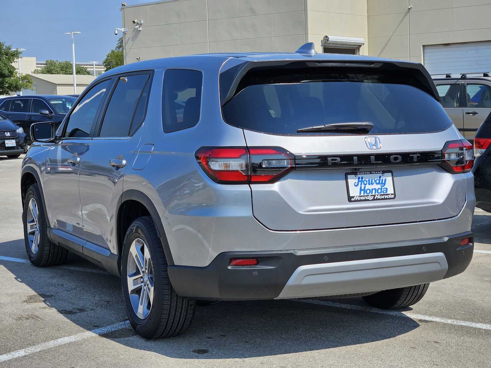 Thumbnail: 2025 Honda Pilot - 6