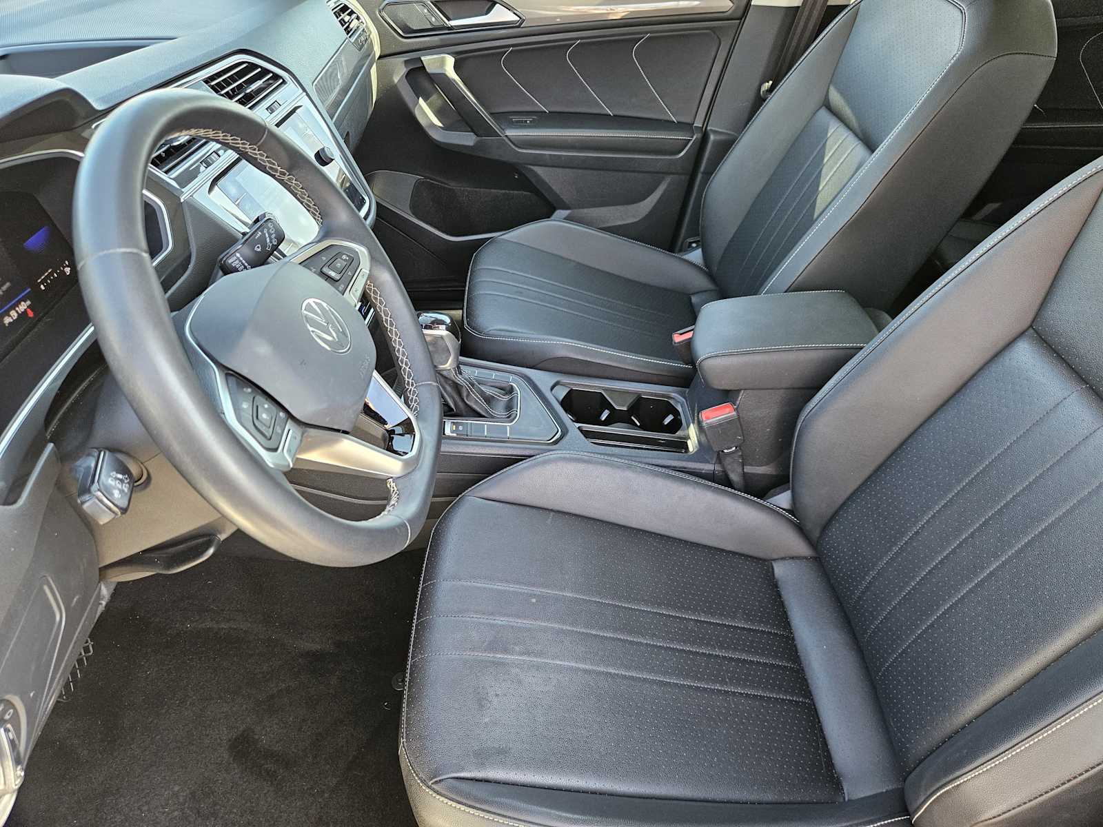 Thumbnail: 2023 Volkswagen Tiguan - 13