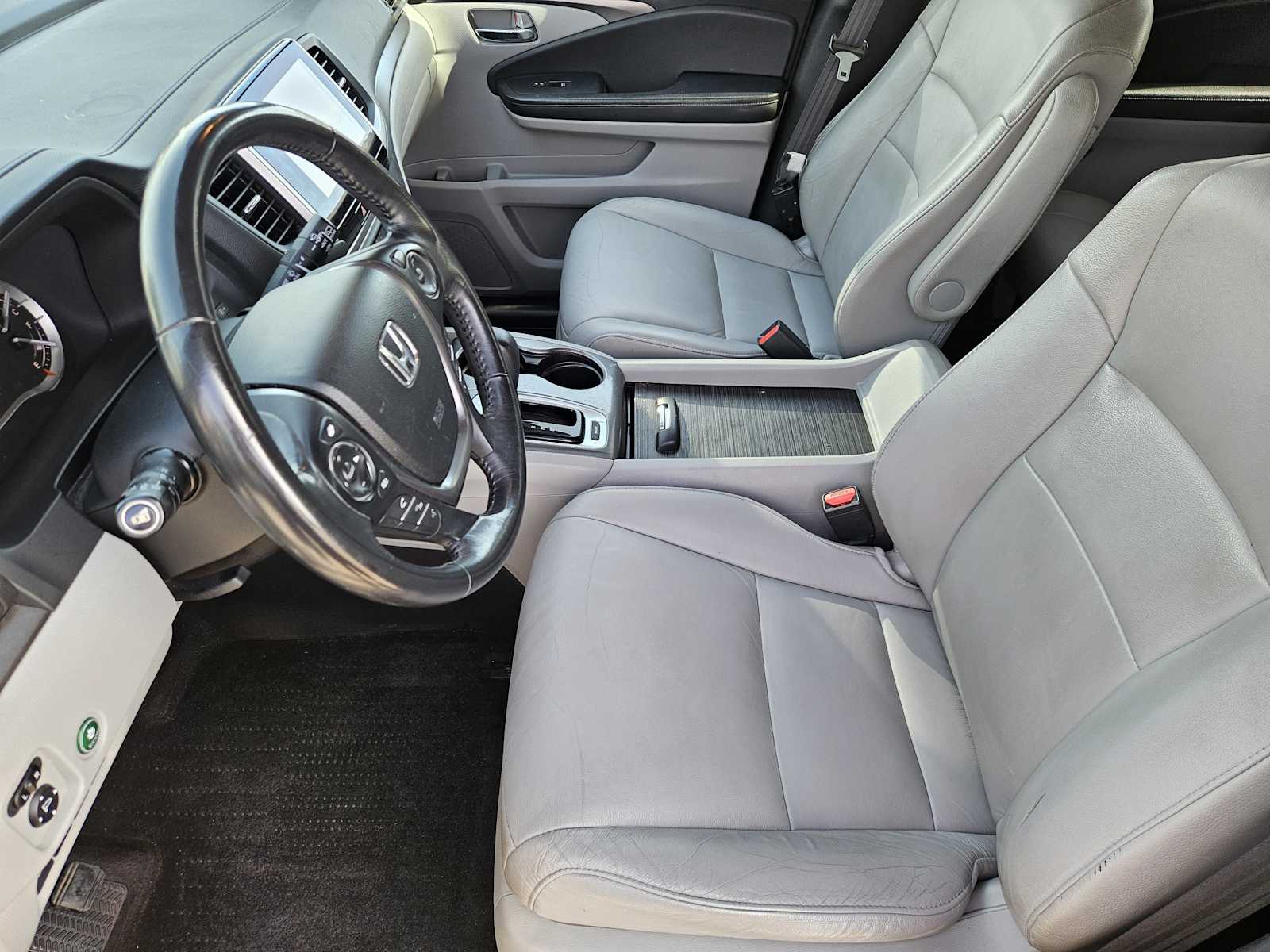 Thumbnail: 2016 Honda Pilot - 10