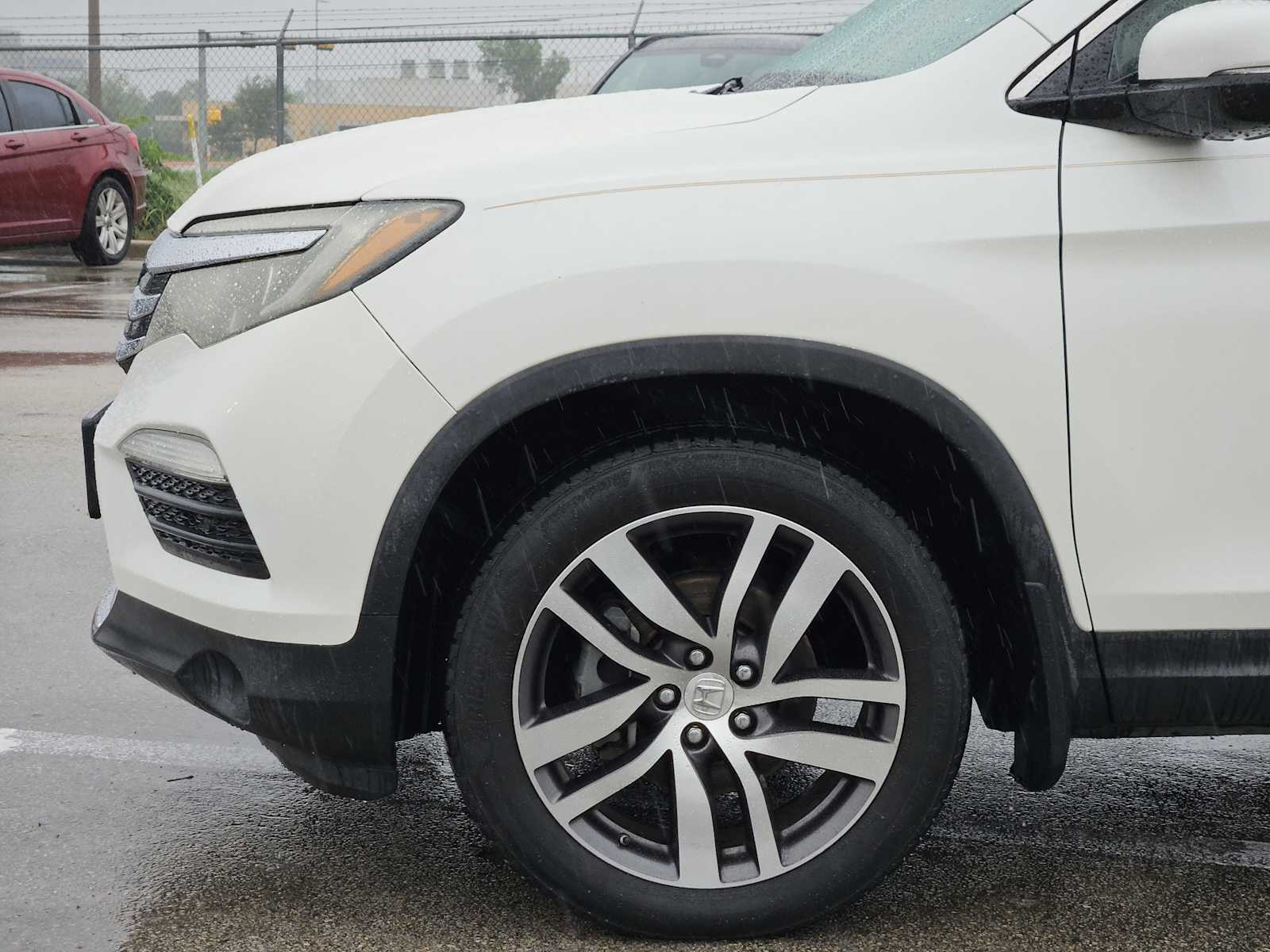 Thumbnail: 2017 Honda Pilot - 8