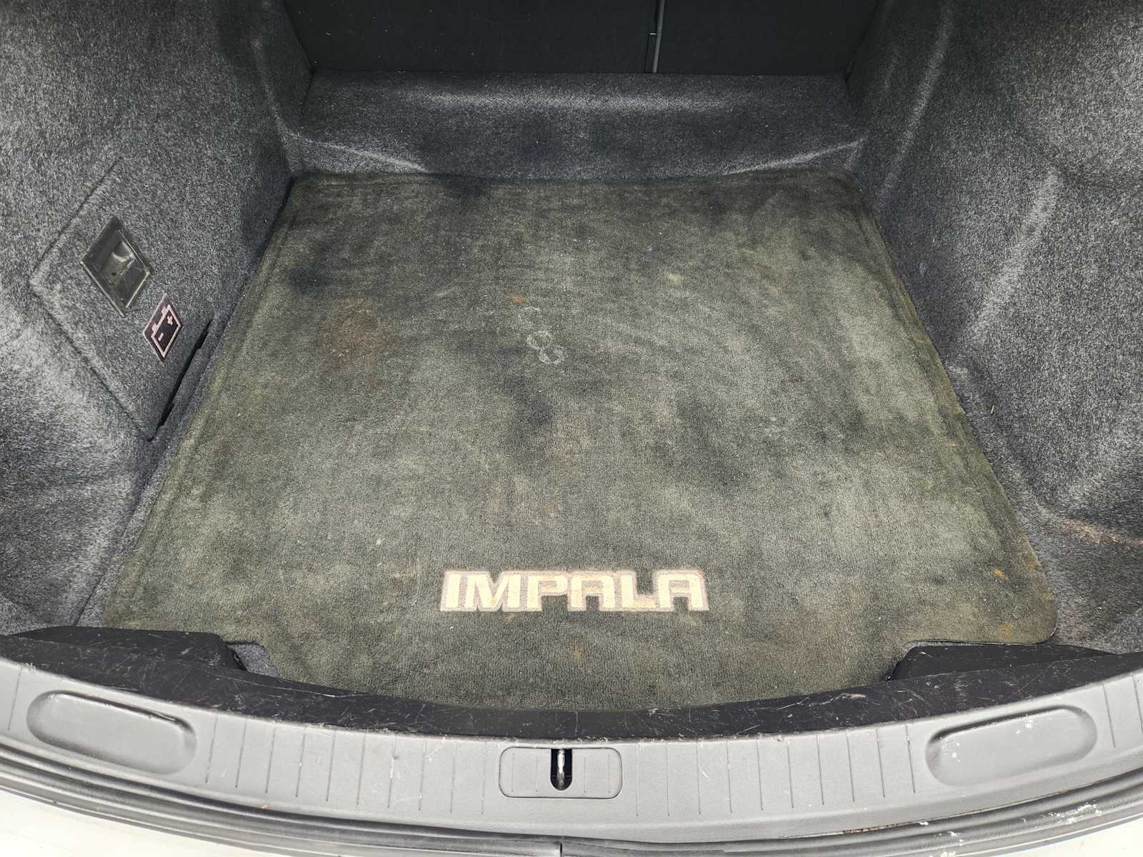 Thumbnail: 2015 Chevrolet Impala - 32