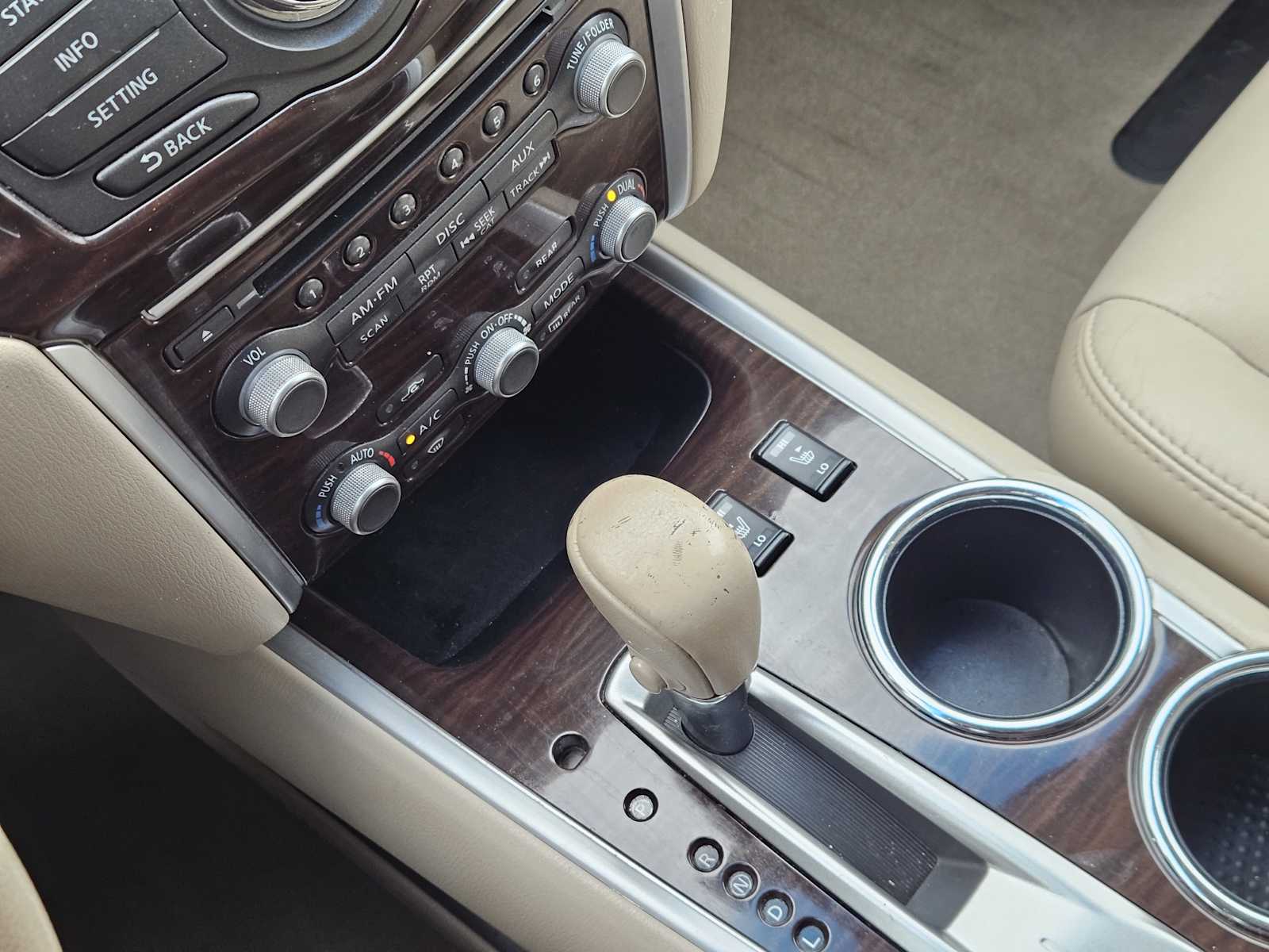 Thumbnail: 2014 Nissan Pathfinder - 20