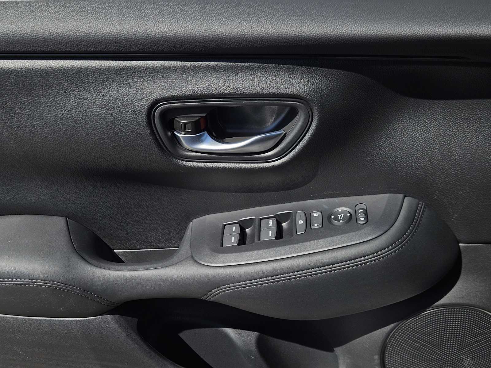 Thumbnail: 2026 Honda HR-V - 20