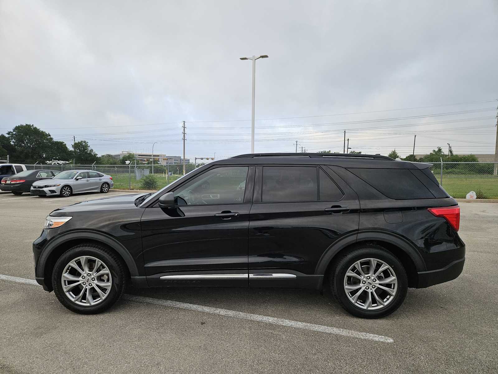 Thumbnail: 2020 Ford Explorer - 4