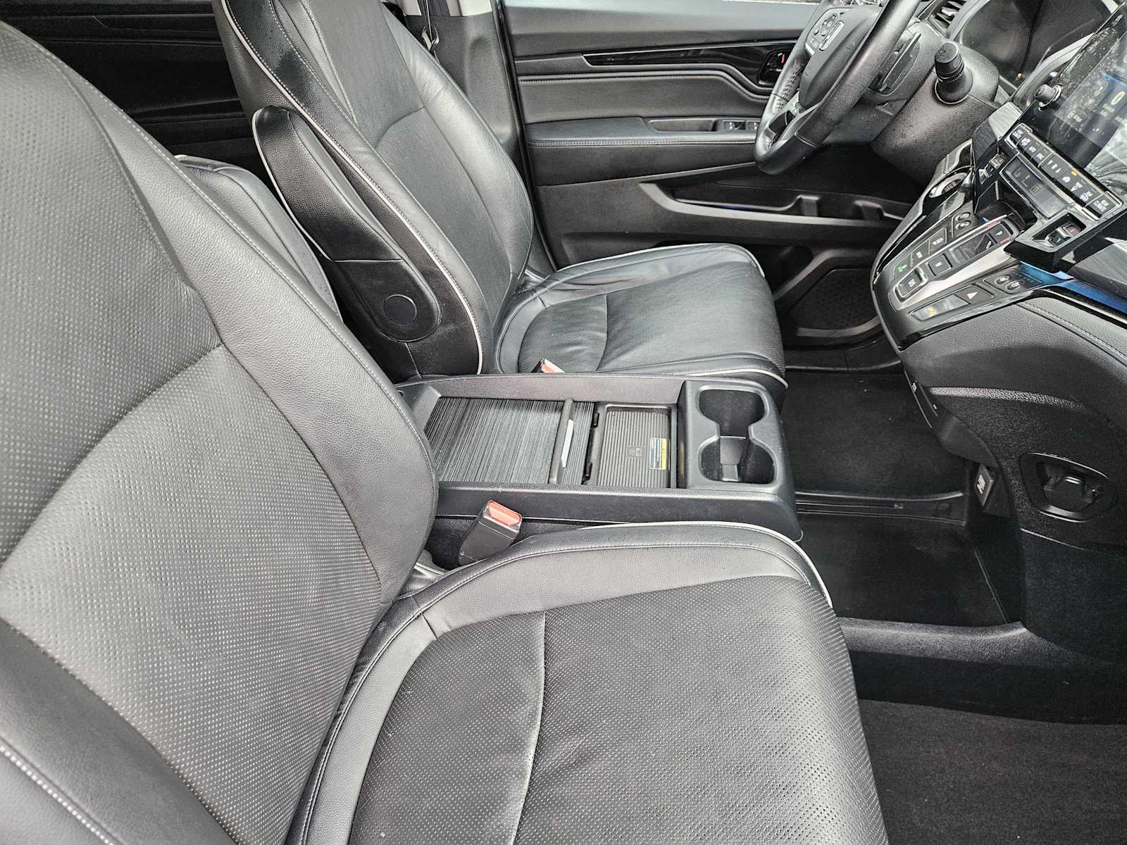 Thumbnail: 2023 Honda Odyssey - 13