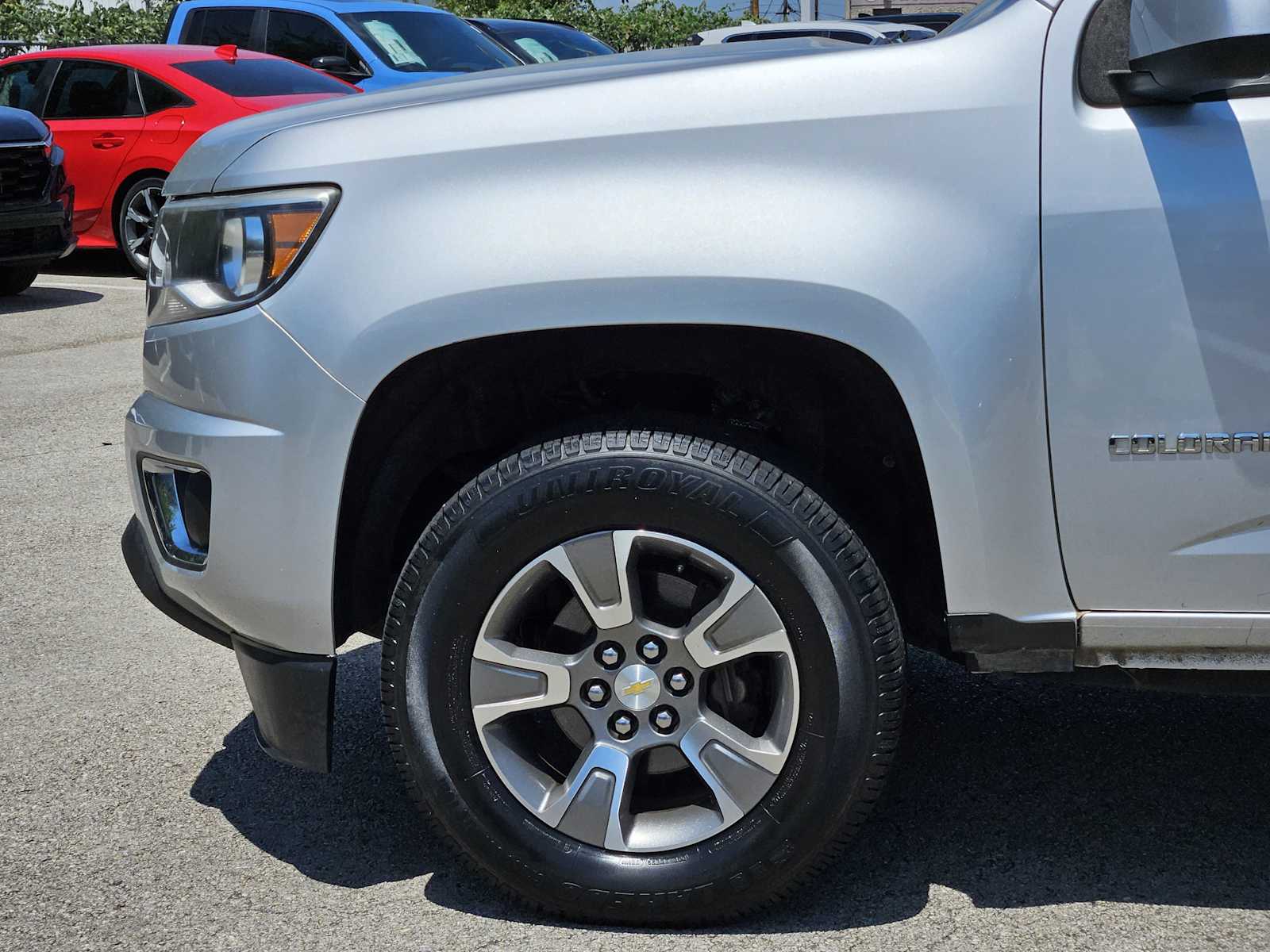 Thumbnail: 2019 Chevrolet Colorado - 8