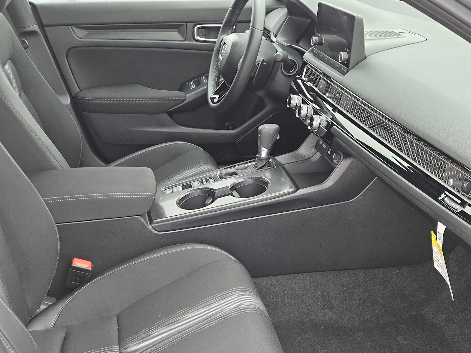 2025 Honda Civic Sport 14