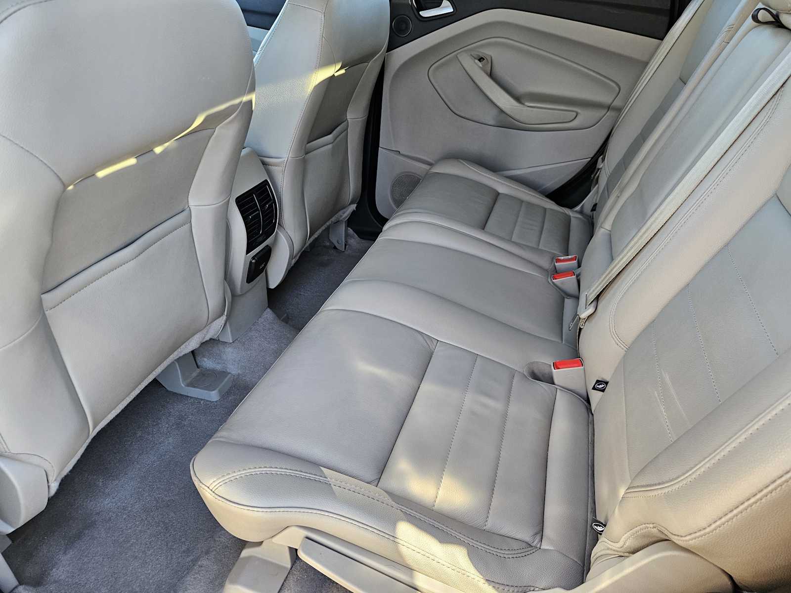 Thumbnail: 2016 Ford Escape - 29