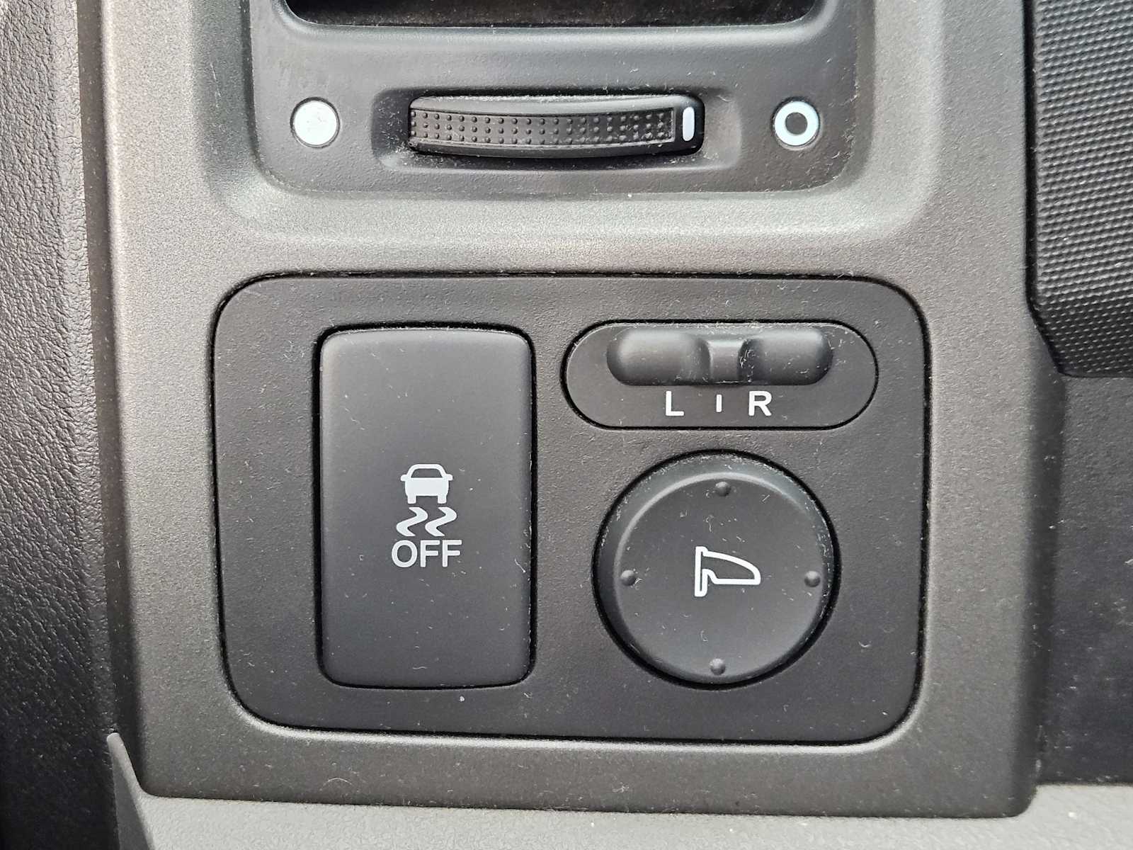 Thumbnail: 2010 Honda CR-V - 20