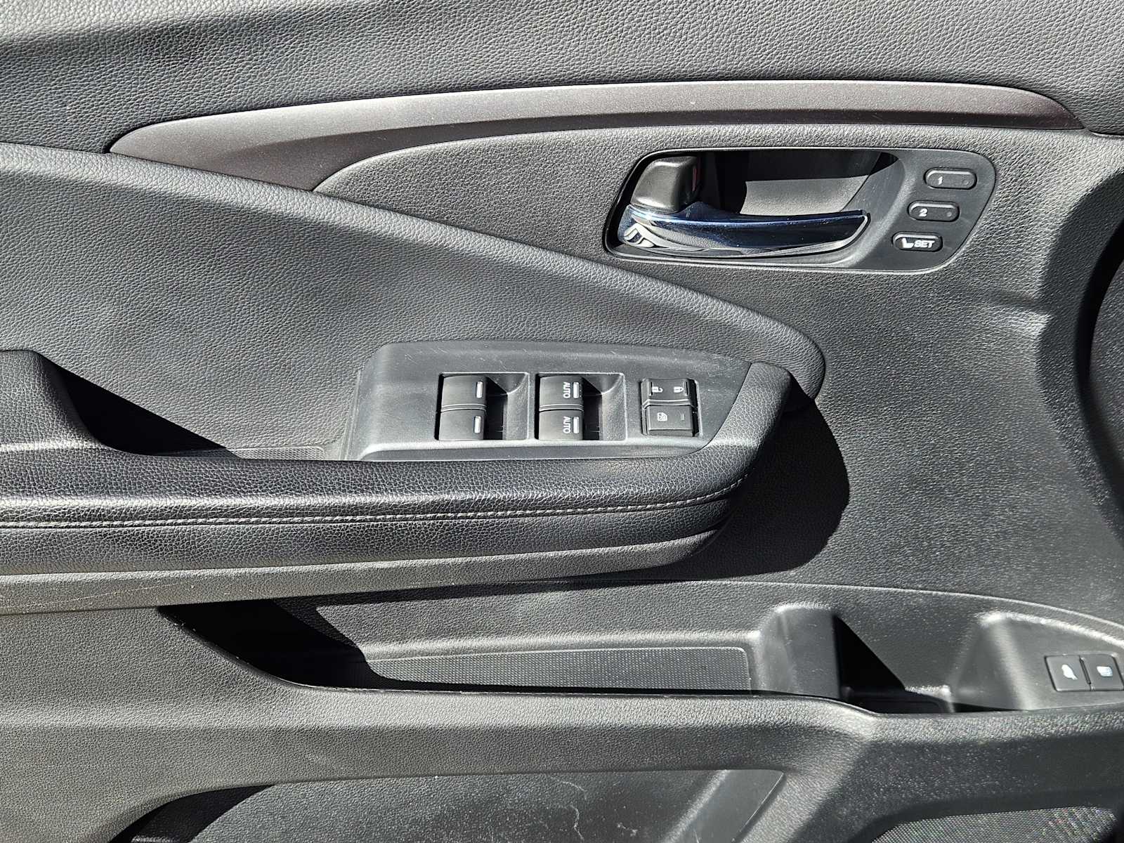 Thumbnail: 2021 Honda Pilot - 23