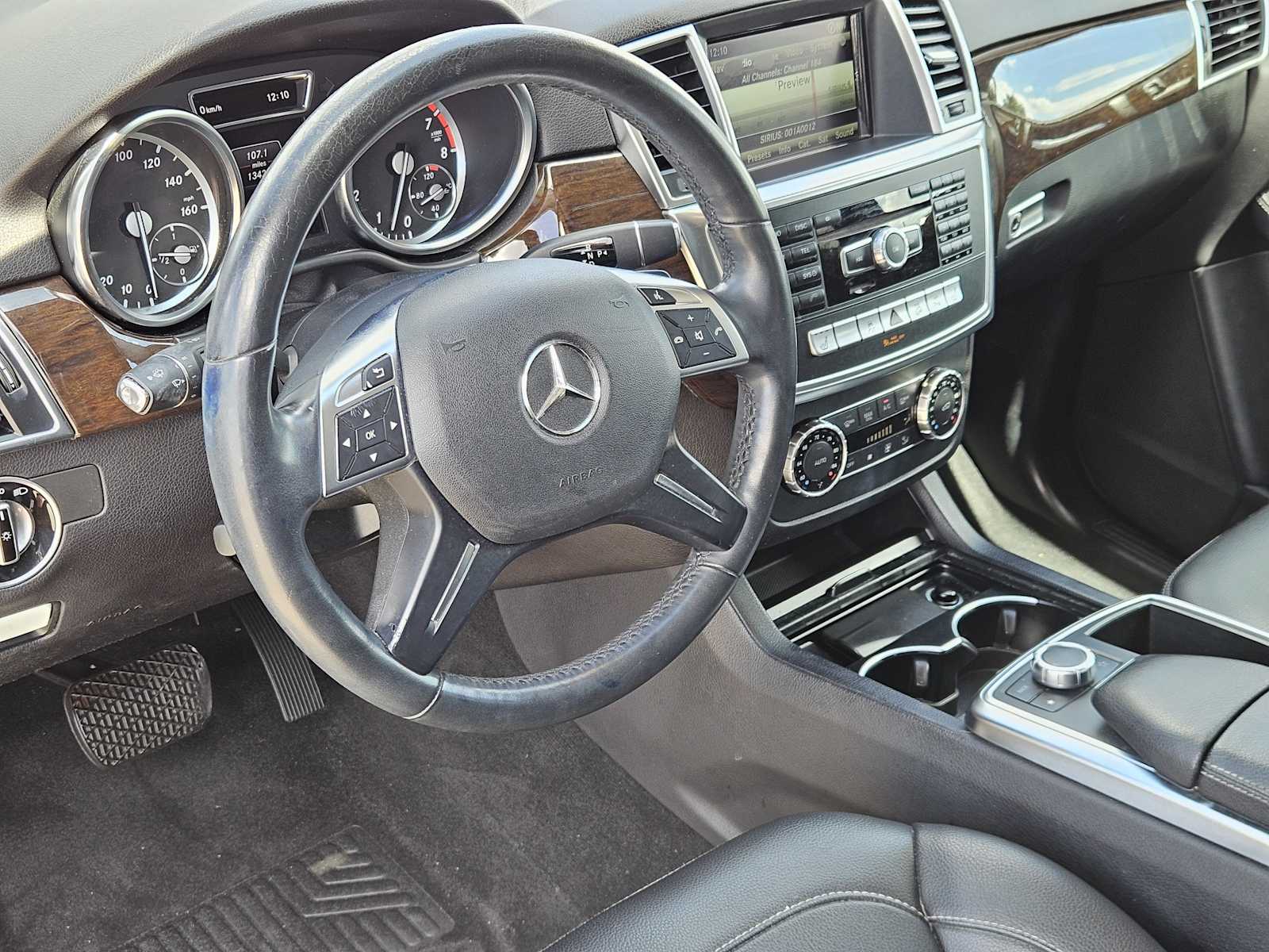 Thumbnail: 2014 Mercedes-Benz M-Class - 2