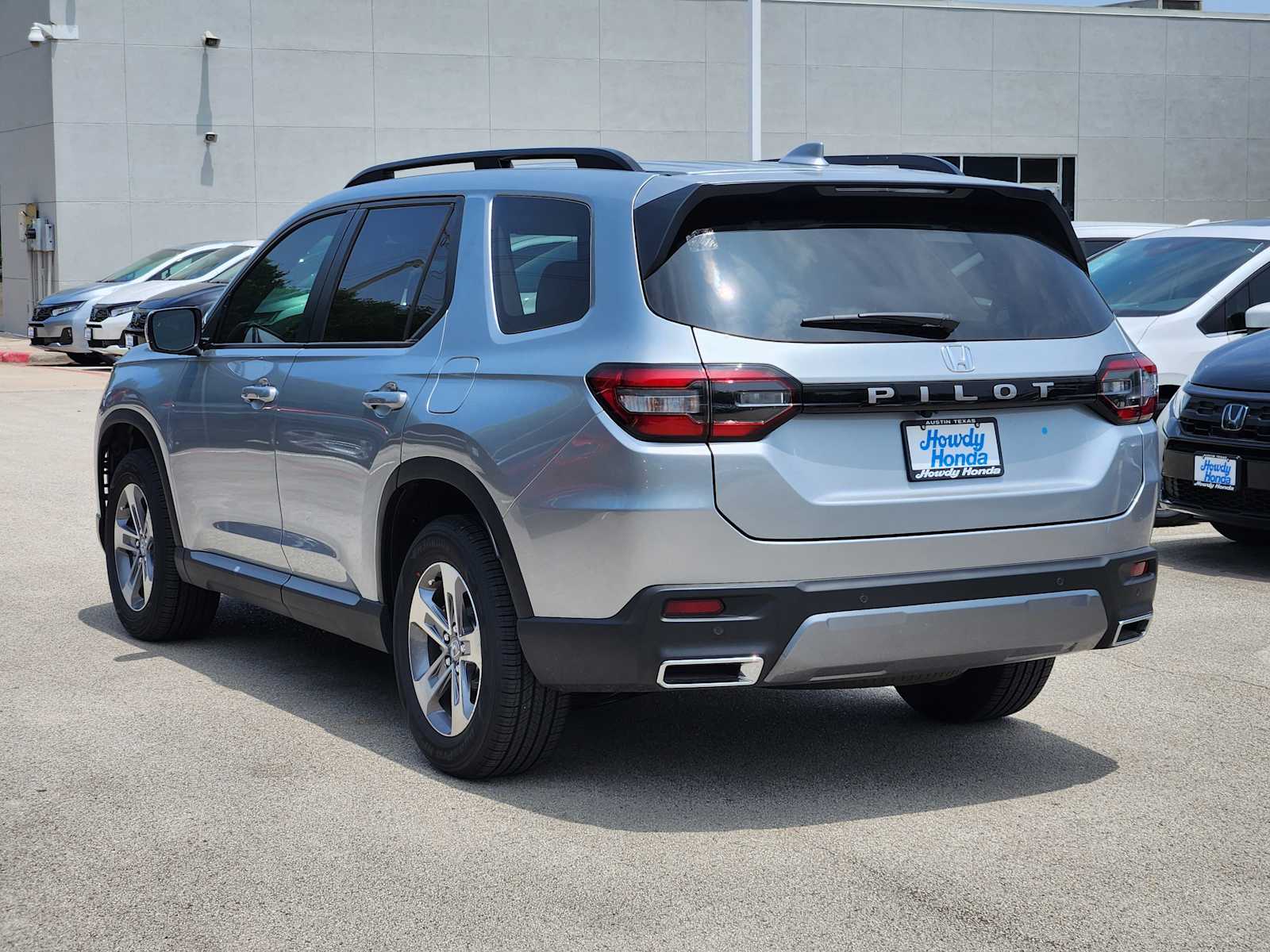 Thumbnail: 2026 Honda Pilot - 3