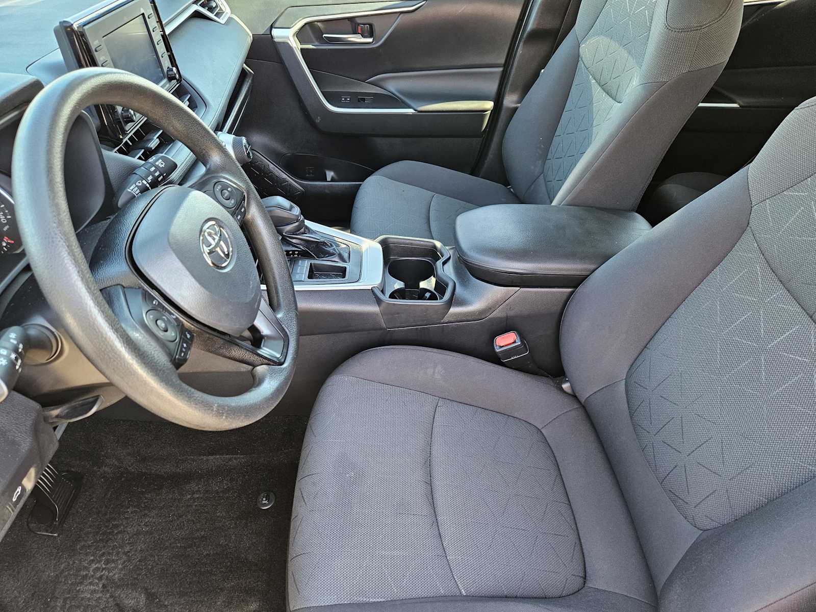 Thumbnail: 2021 Toyota RAV4 - 13